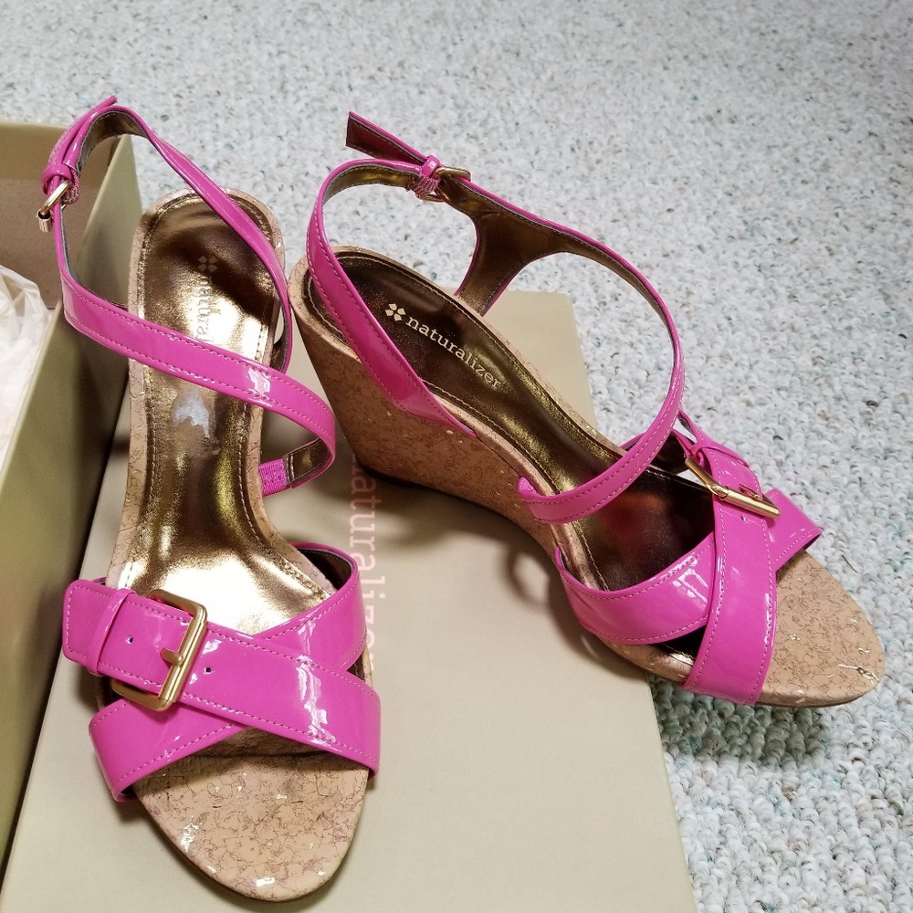 Hot pink Naturalizer Size 8.5 Wedge